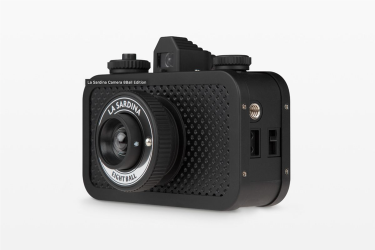 La Sardina Camera 8Ball Edition