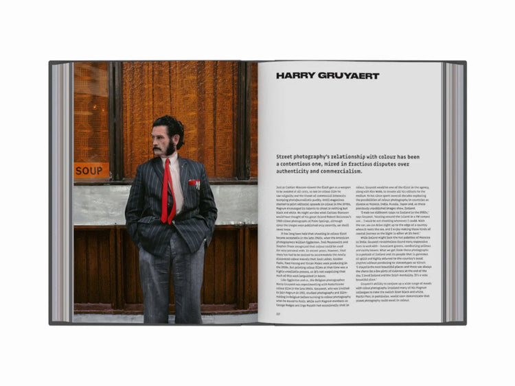 Magnum Streetwise: The Ultimate Collection of Street Photography, Stephen McLaren