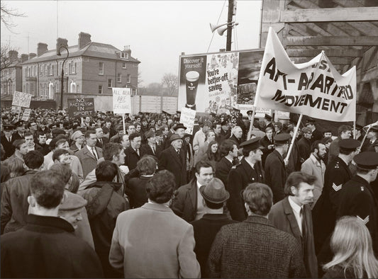 The 1970s Ireland in Pictures