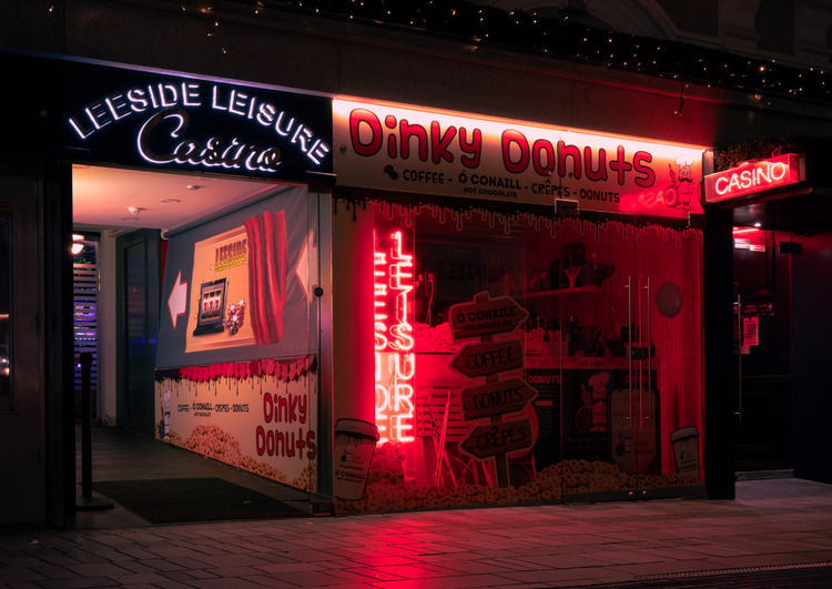Neon Light - A Dying Light, Ryan De La Cour